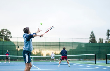 CBD sans THC et padel : La nouvelle alliance bien-être des sportifs de raquette ?